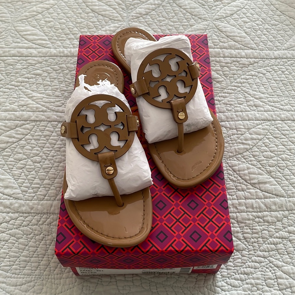TB sandal